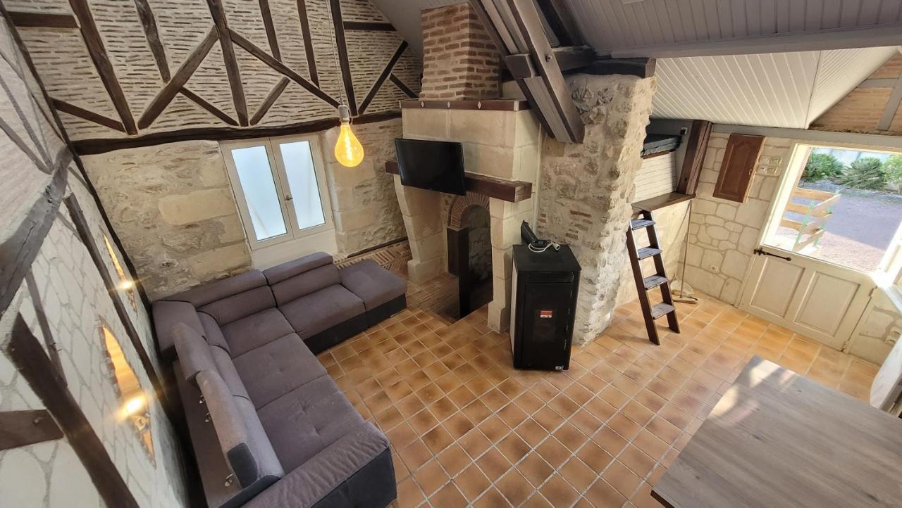 Gite De Charme Proche Loire A Velo Avec Jacuzzi Privatif Savonnières エクステリア 写真