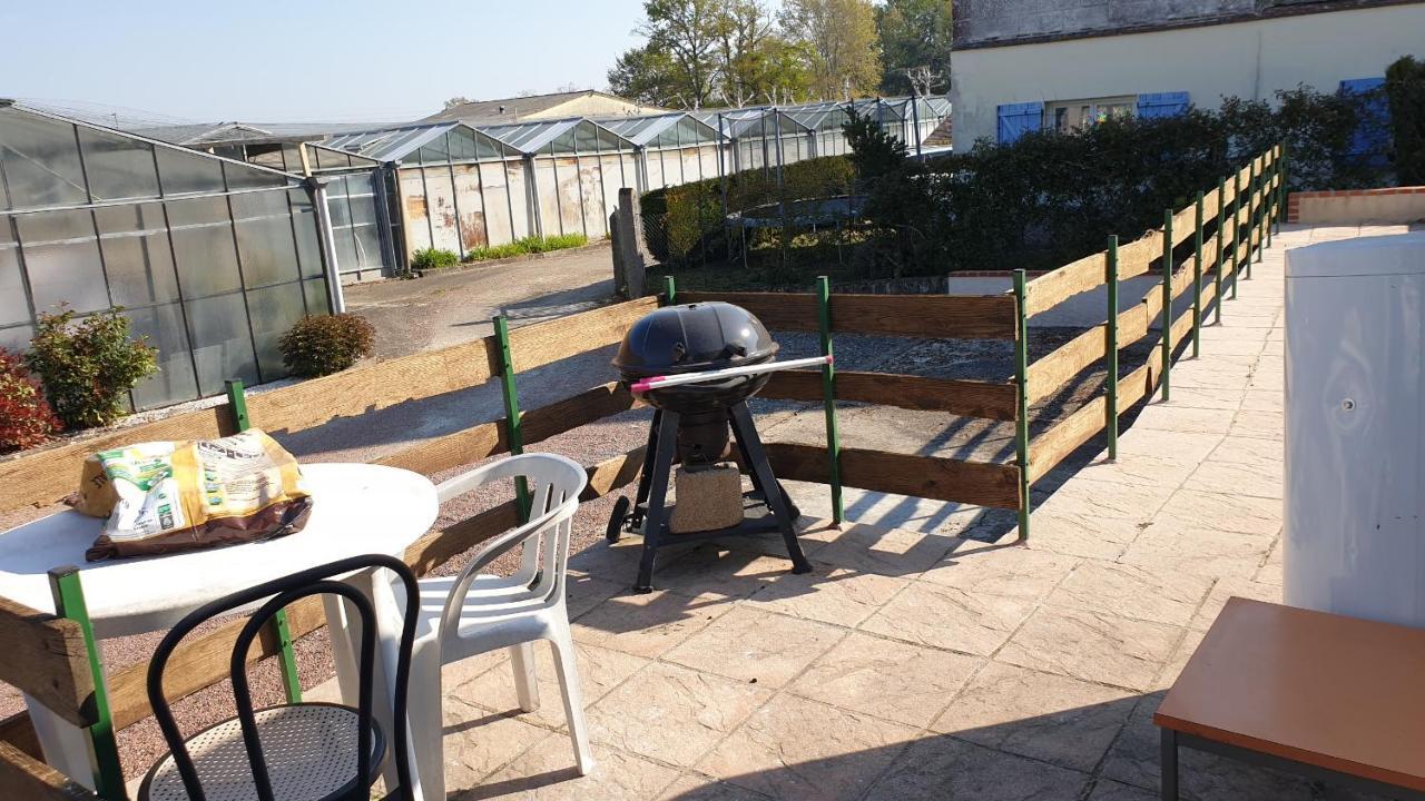 Gite De Charme Proche Loire A Velo Avec Jacuzzi Privatif Savonnières エクステリア 写真