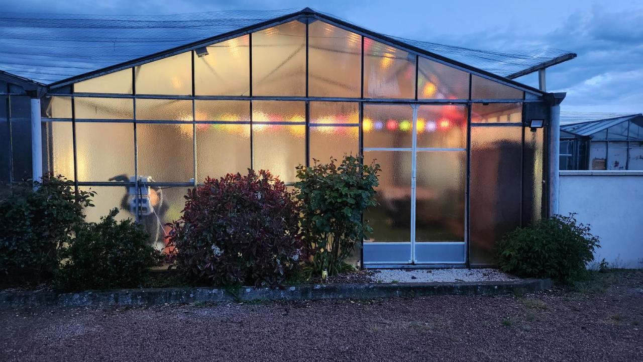Gite De Charme Proche Loire A Velo Avec Jacuzzi Privatif Savonnières エクステリア 写真