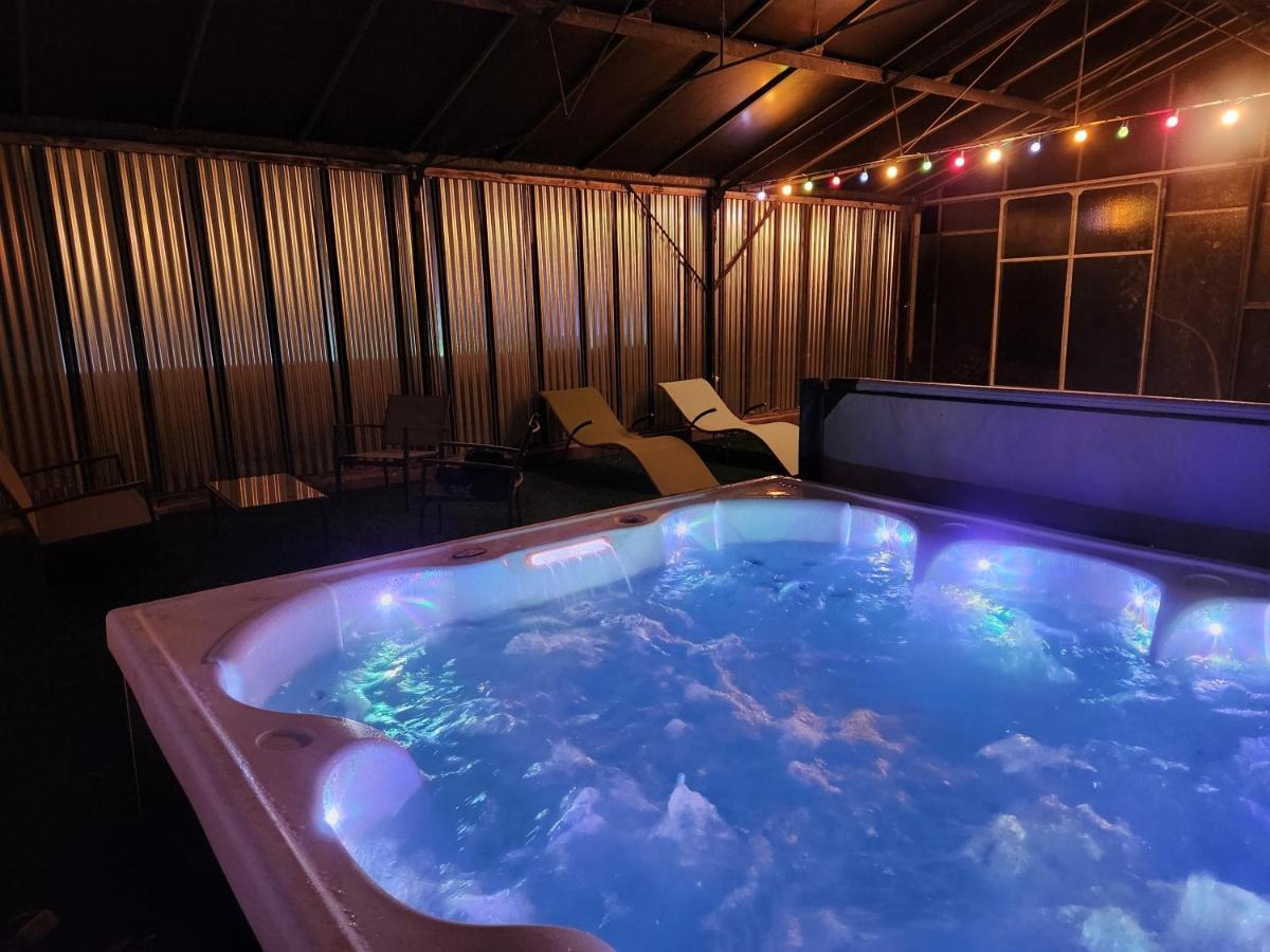 Gite De Charme Proche Loire A Velo Avec Jacuzzi Privatif Savonnières エクステリア 写真